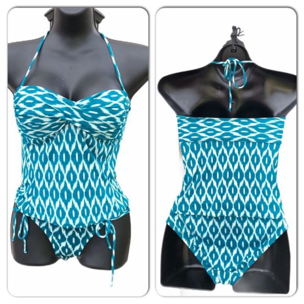 Robin Piccone  2 piece swimsuit set size small